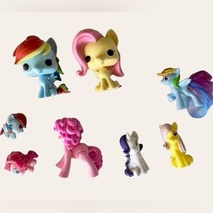 FUNKO POPS & SQUEEZELINGS. SET OF 8.